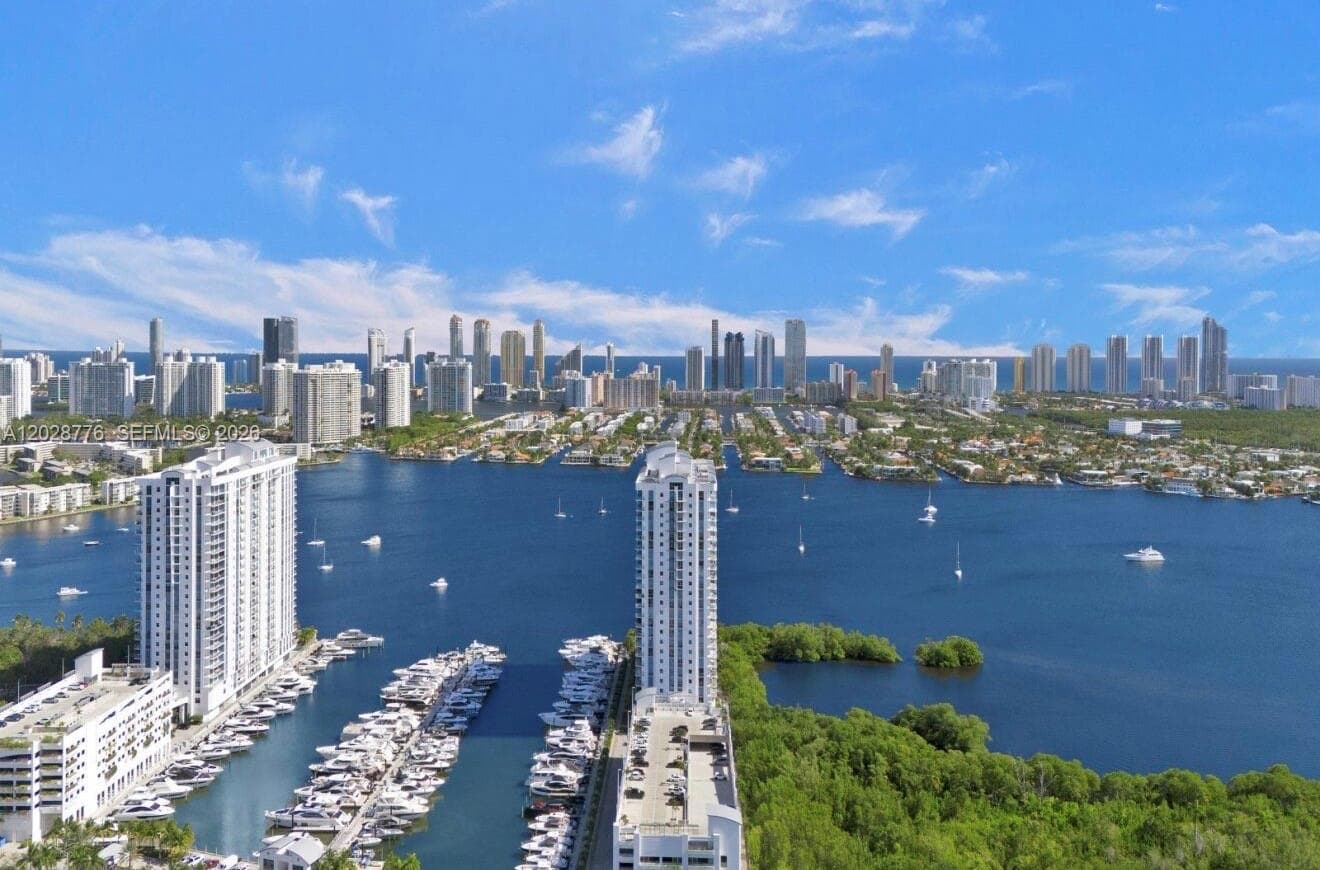 17111 Biscayne Blvd # 208, North Miami Beach FL 33160 photo 5