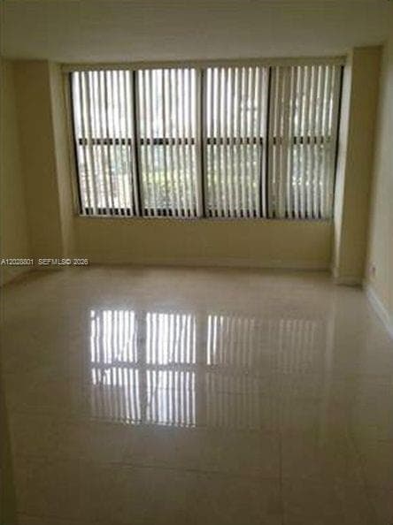 2500 Parkview Dr # 307, Hallandale Beach FL 33009 photo 4