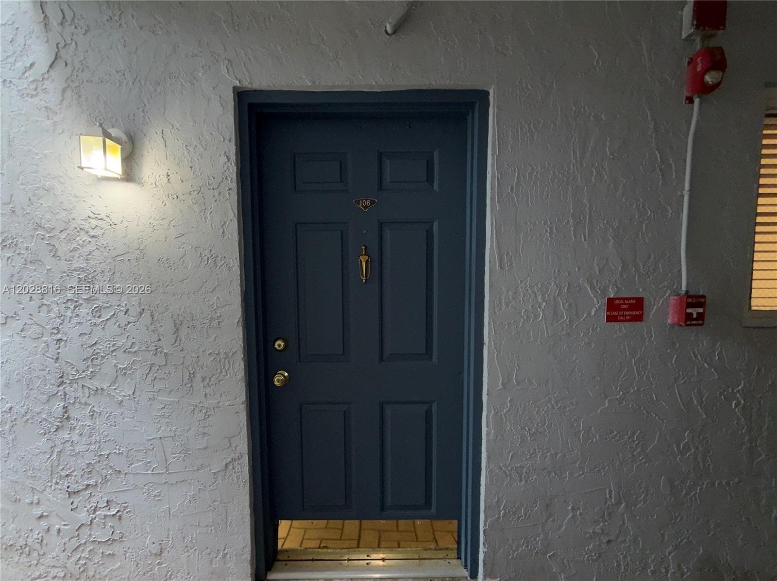 10441 Mahogany Key Cir # 106, Miami FL 33196 photo 2