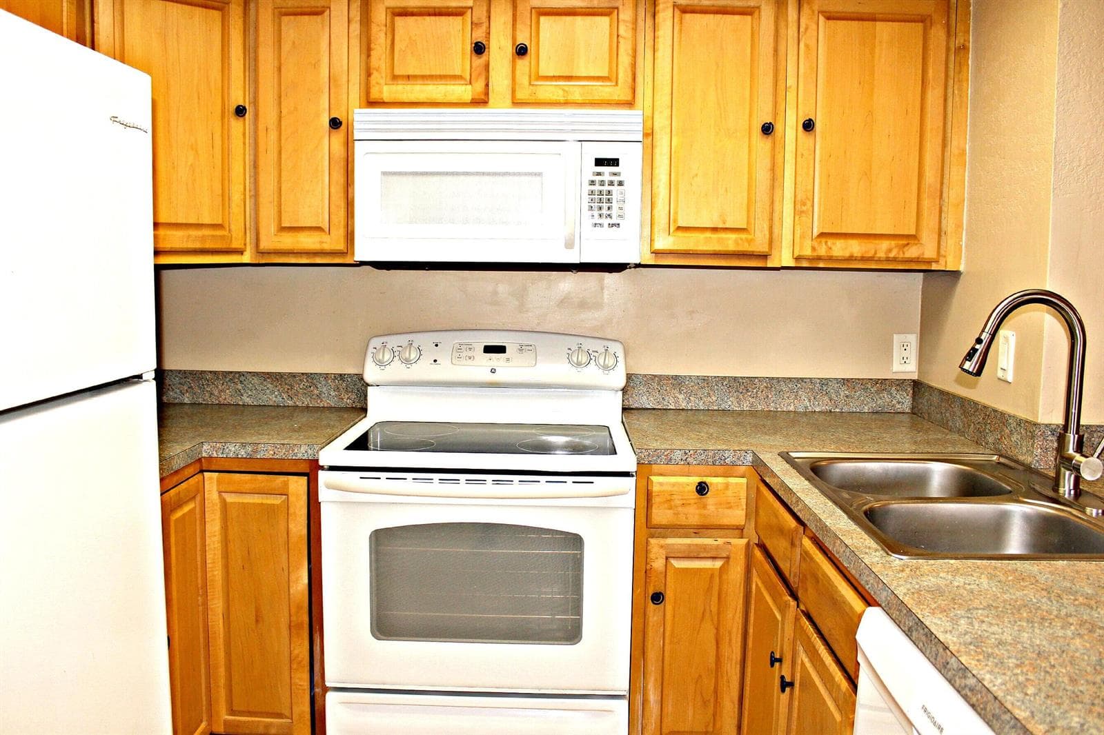 1500 SE Royal Green Circle # 102, Port St. Lucie FL 34952 photo 4