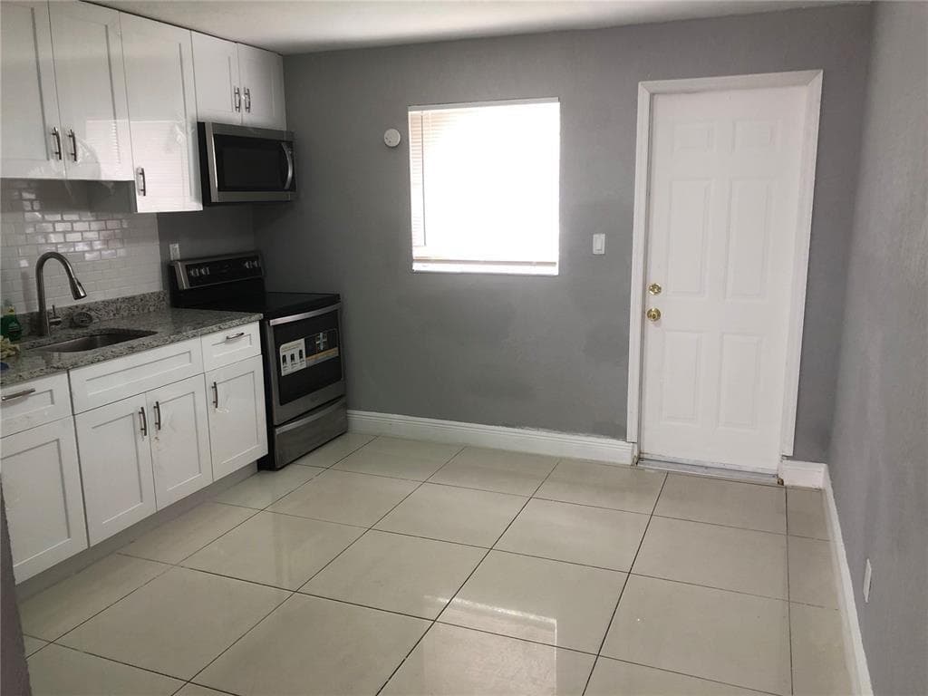 839 NW 14th Avenue # 1, Fort Lauderdale, FL 33311 photo 2