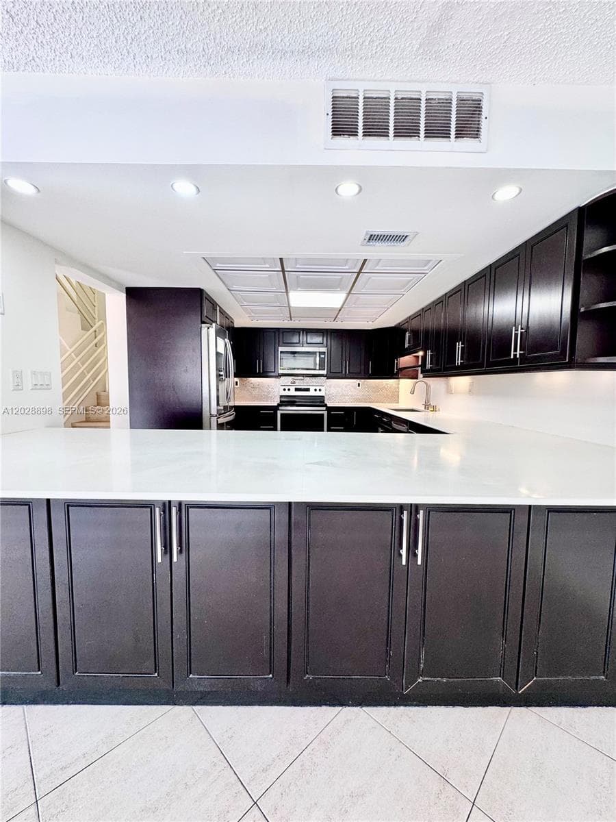 535 NW 98th Ave, Plantation FL 33324 photo 3