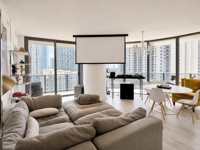45 SW 9th St # 1506, Miami FL 33130 photo 3