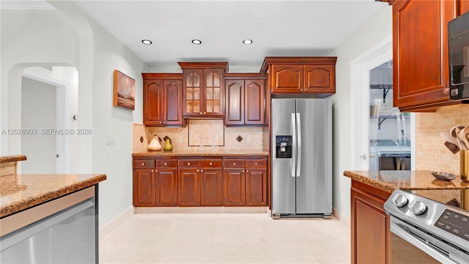 623 NE 17th Way, Fort Lauderdale FL 33304 photo 4