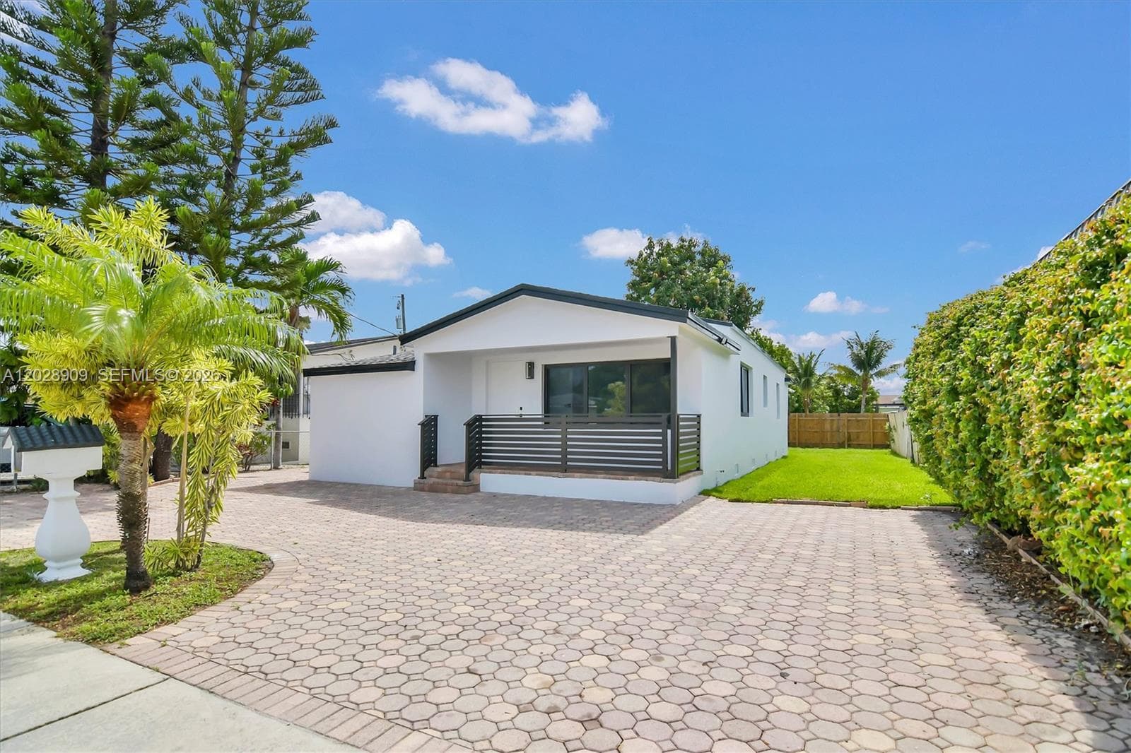 85 SW 30th Ave, Miami FL 33135 photo 2
