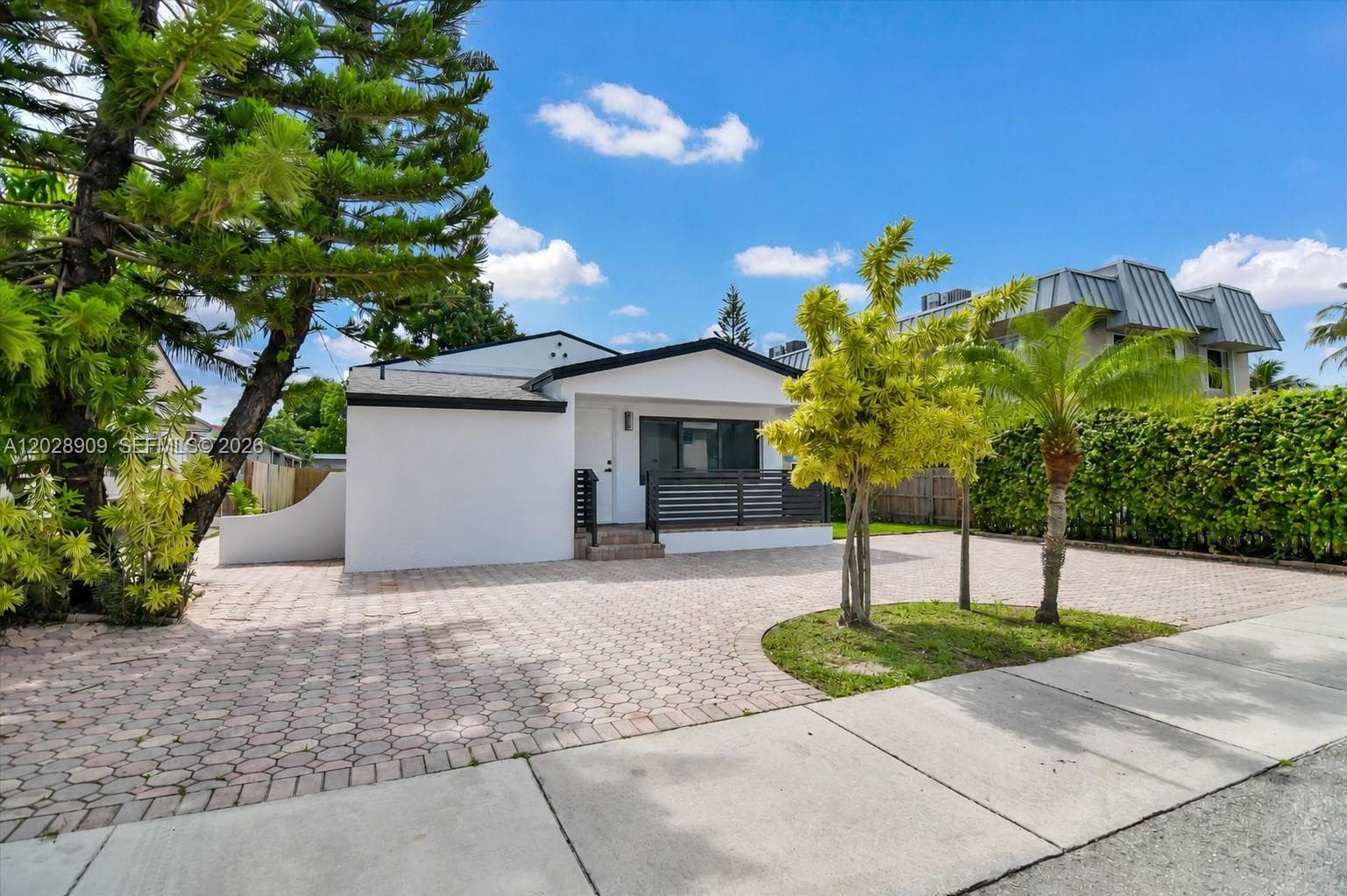 85 SW 30th Ave, Miami FL 33135 photo 5