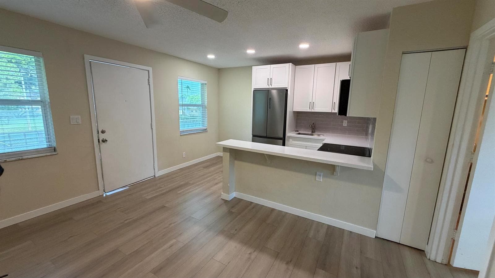 5168 NE 6th Avenue # 431, Oakland Park FL 33334 photo 2