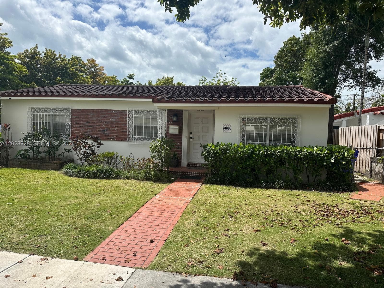 3600 SW 26th St, Miami FL 33133 photo 2
