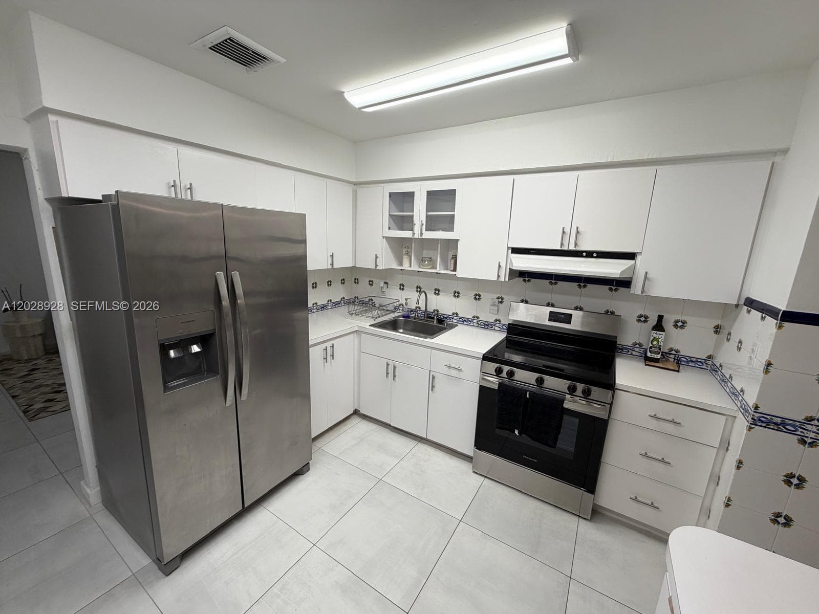 3600 SW 26th St, Miami FL 33133 photo 3