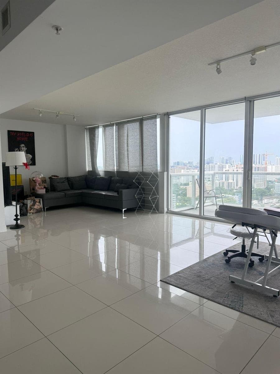 1861 NW S River Drive # 2408, Miami FL 33125 photo 2
