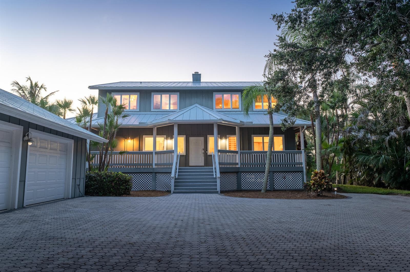 114 N SEWALLS POINT Road, Sewalls Point FL 34996 photo 2