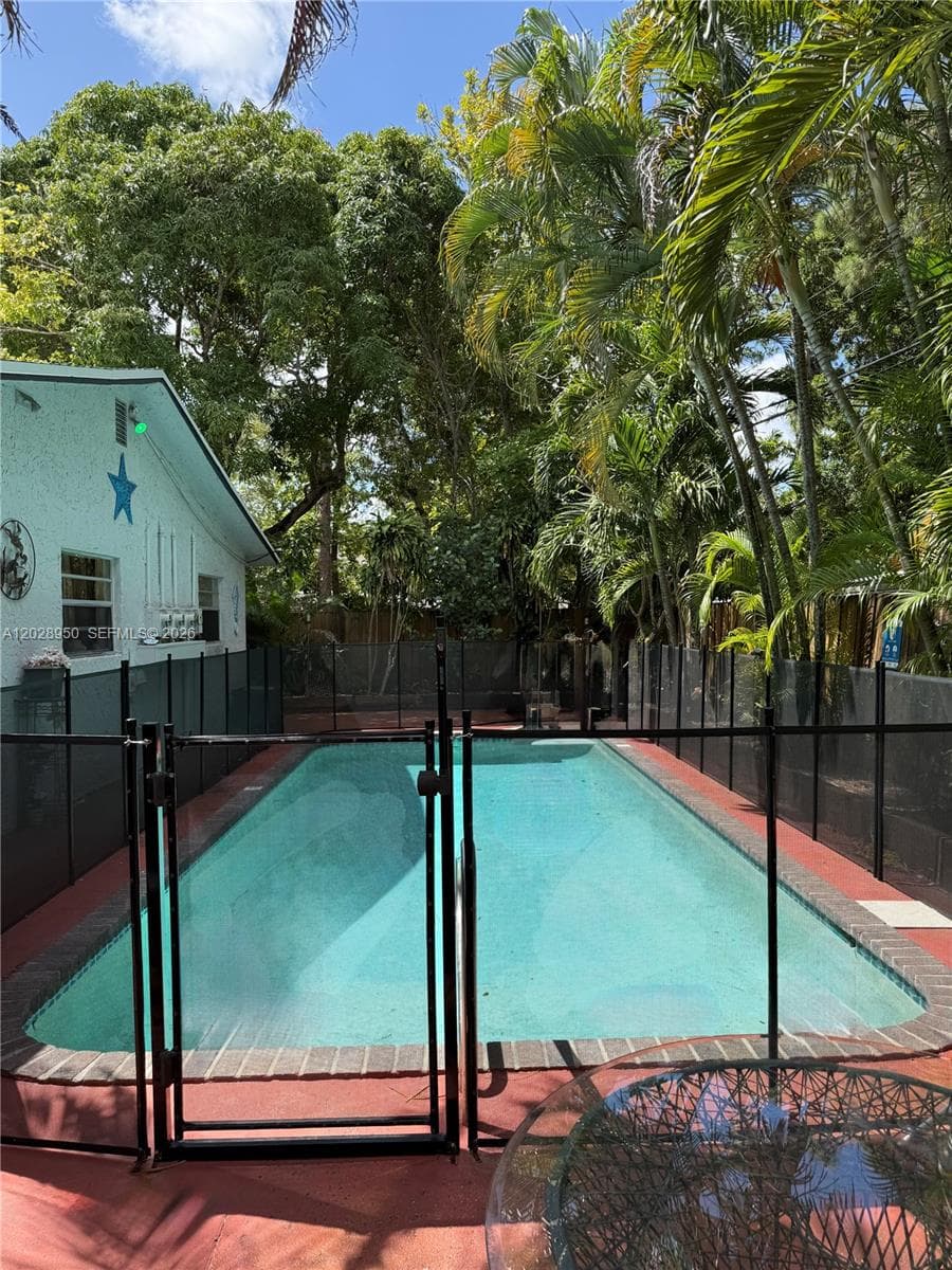 717 SW 13th Ave # 2, Fort Lauderdale FL 33312 photo 2