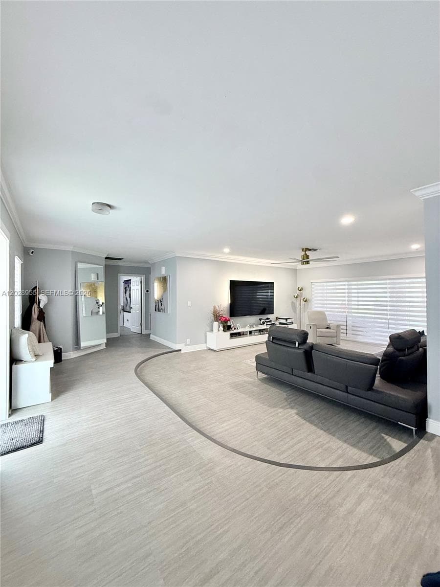 5680 SW 7th St, Plantation FL 33317 photo 2