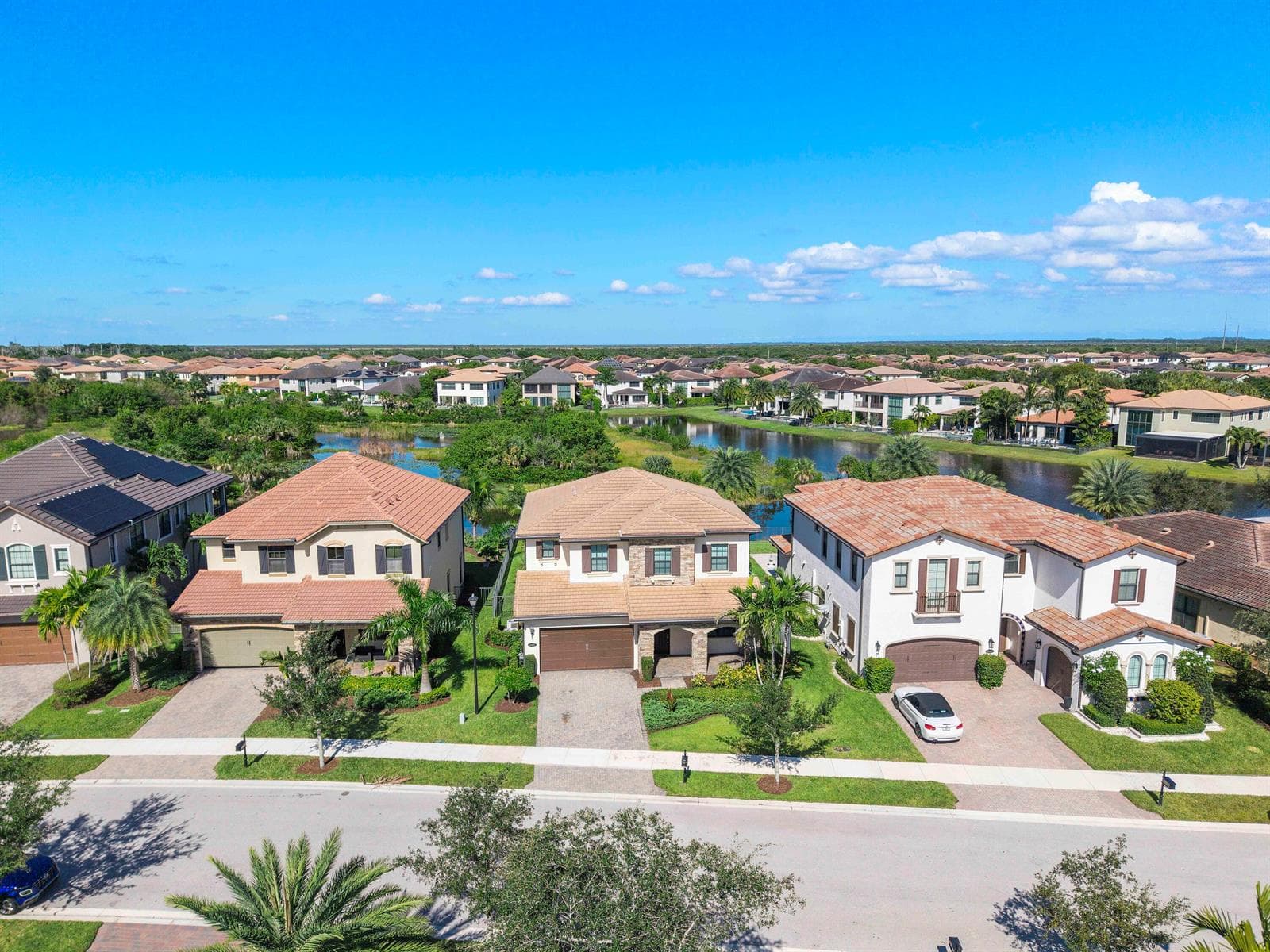 11425 Watercrest Circle E, Parkland FL 33076 photo 2