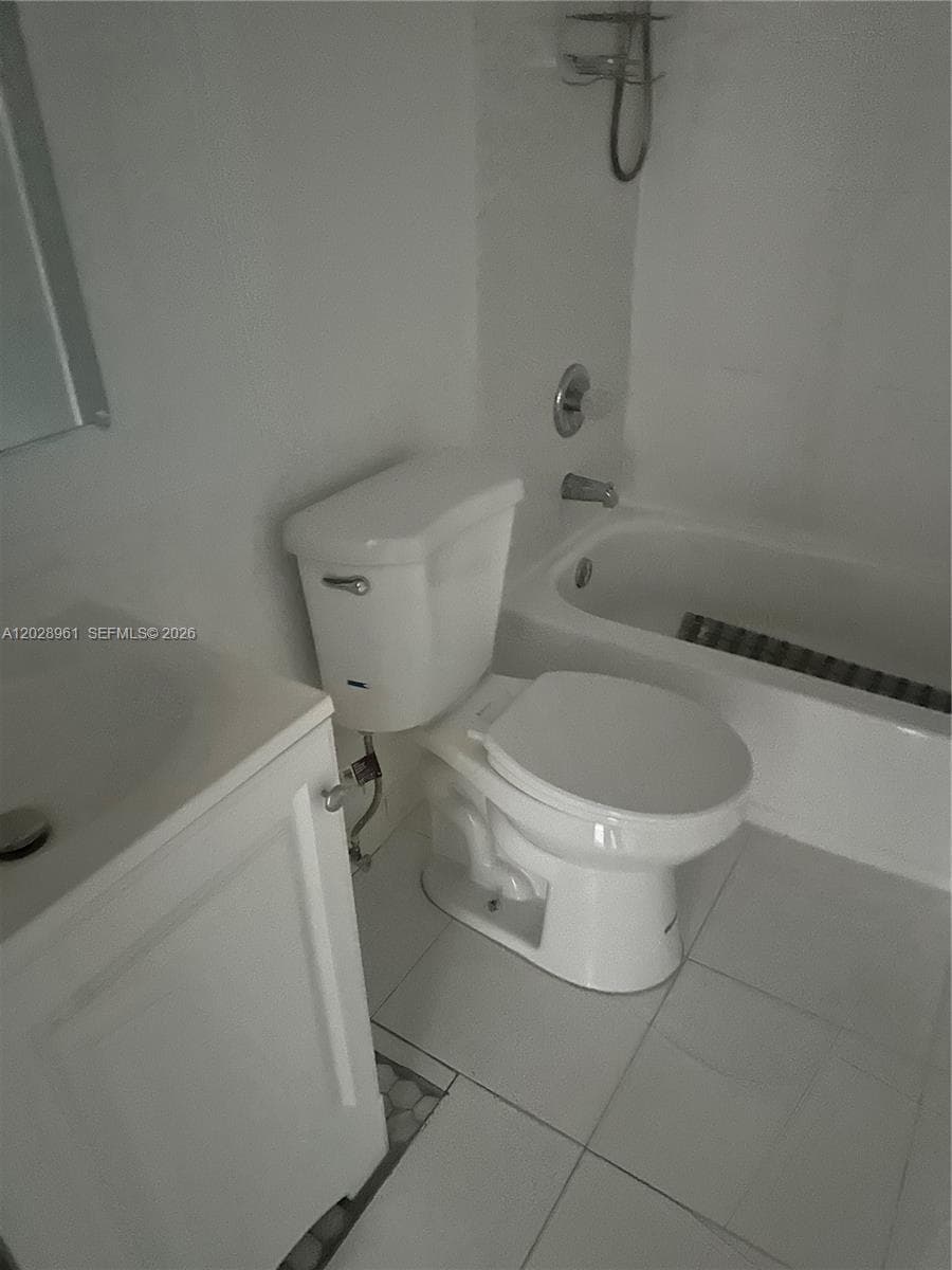 5 Jacaranda Country Club Dr # 206, Plantation FL 33324 photo 5