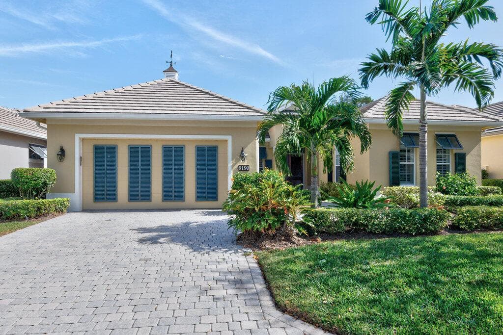 9190 Spring Time Drive, Vero Beach FL 32963 photo 2