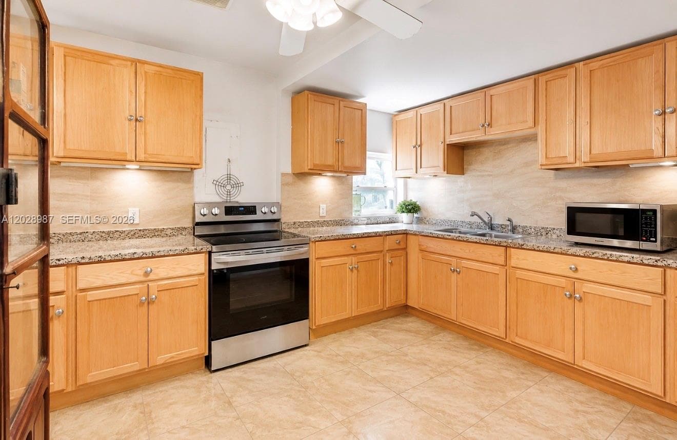 3315 NW 11th Ave, Miami FL 33127 photo 5