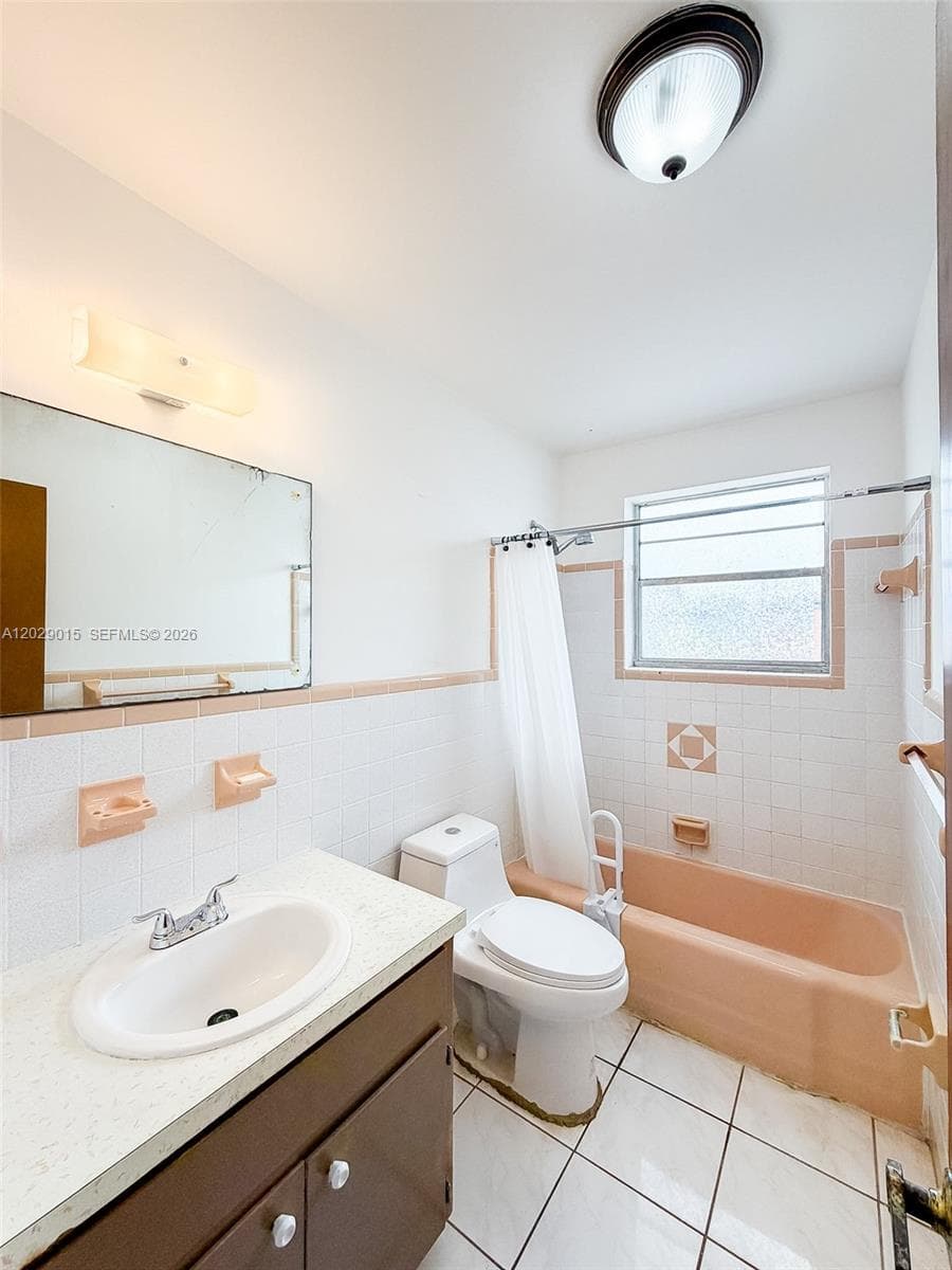 1401 Grant St # 3, Hollywood FL 33020 photo 3