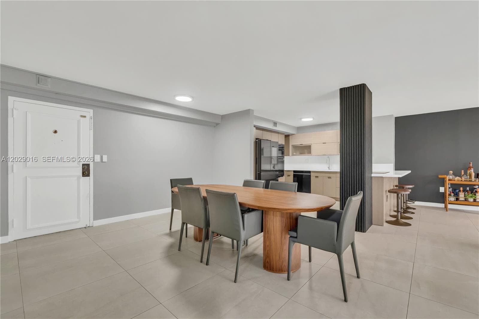 1450 Brickell Bay Dr # 1815, Miami FL 33131 photo 4