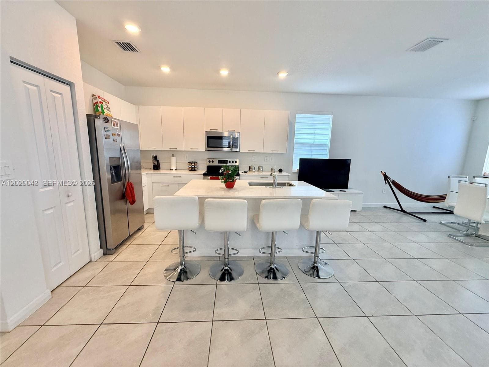 2462 NW 131st Cir, Miami FL 33167 photo 5
