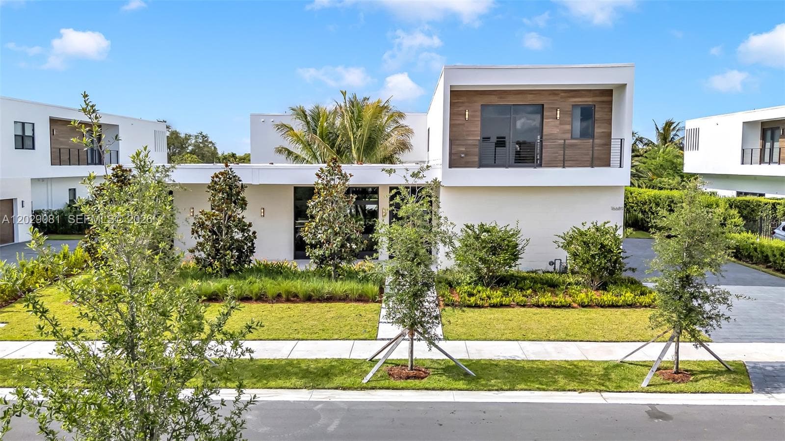 16689 N Botaniko Dr N, Weston FL 33326 photo 3