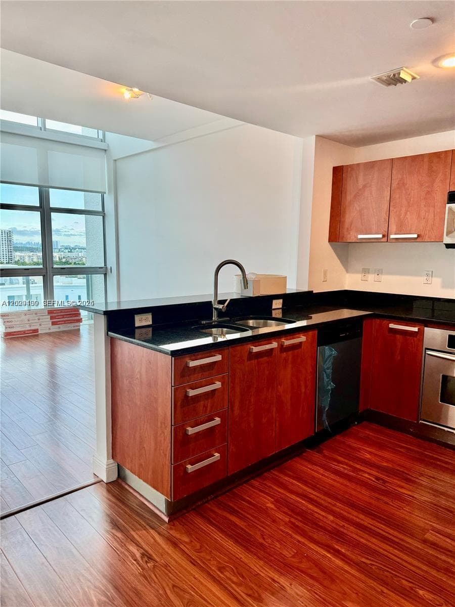 3131 NE 188th St # 2-1213, Aventura FL 33180 photo 4
