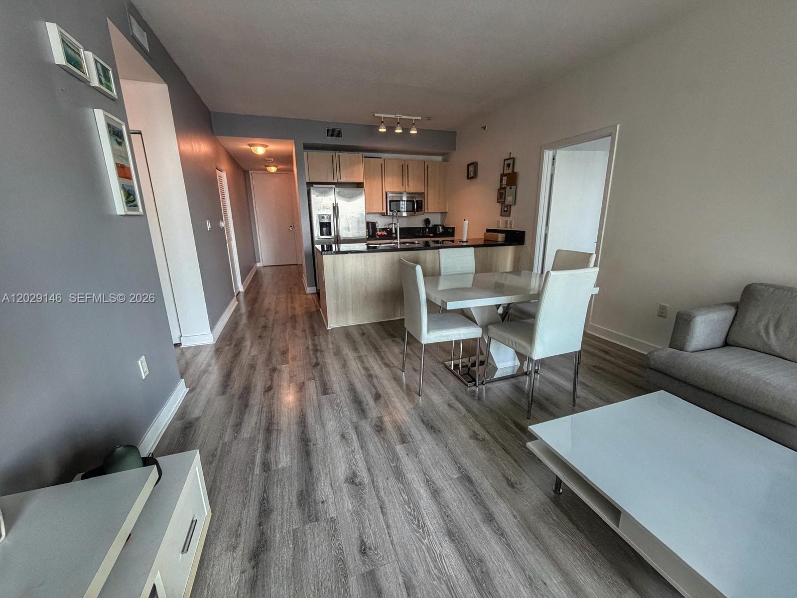 79 SW 12th St, Miami FL 33130 photo 2