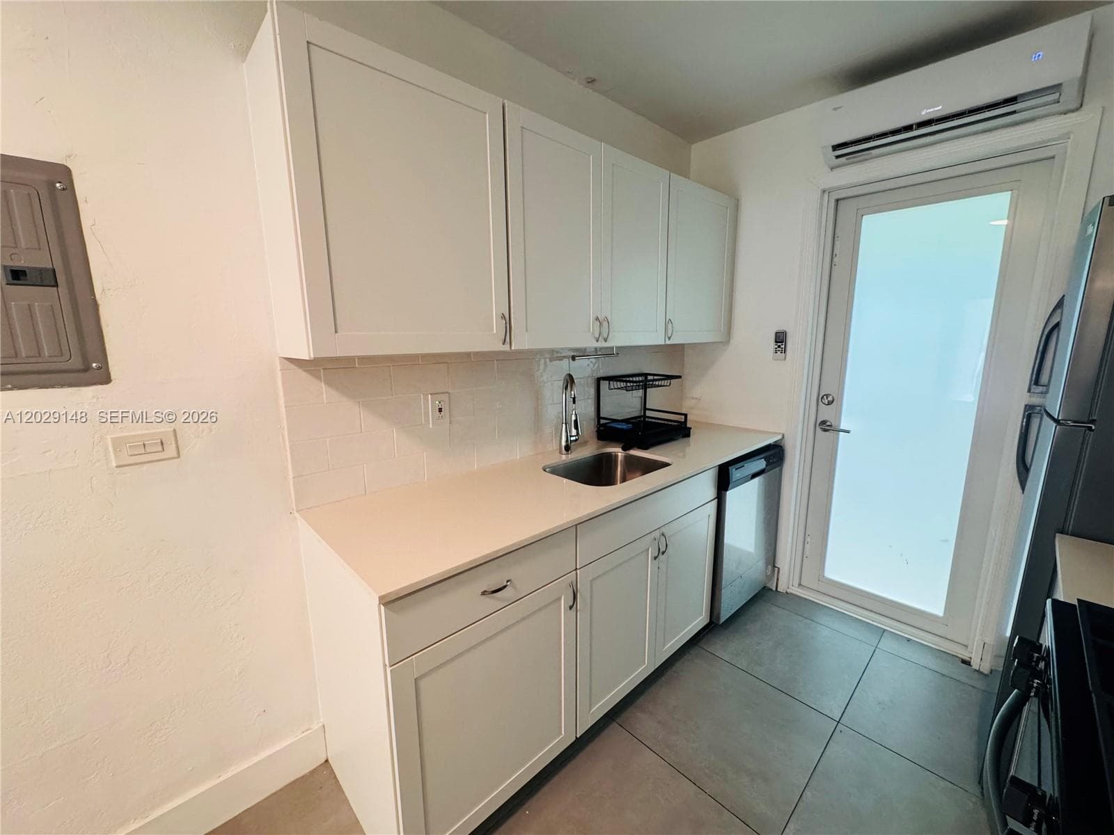 75 Washington Ave # 10, Miami Beach FL 33139 photo 5