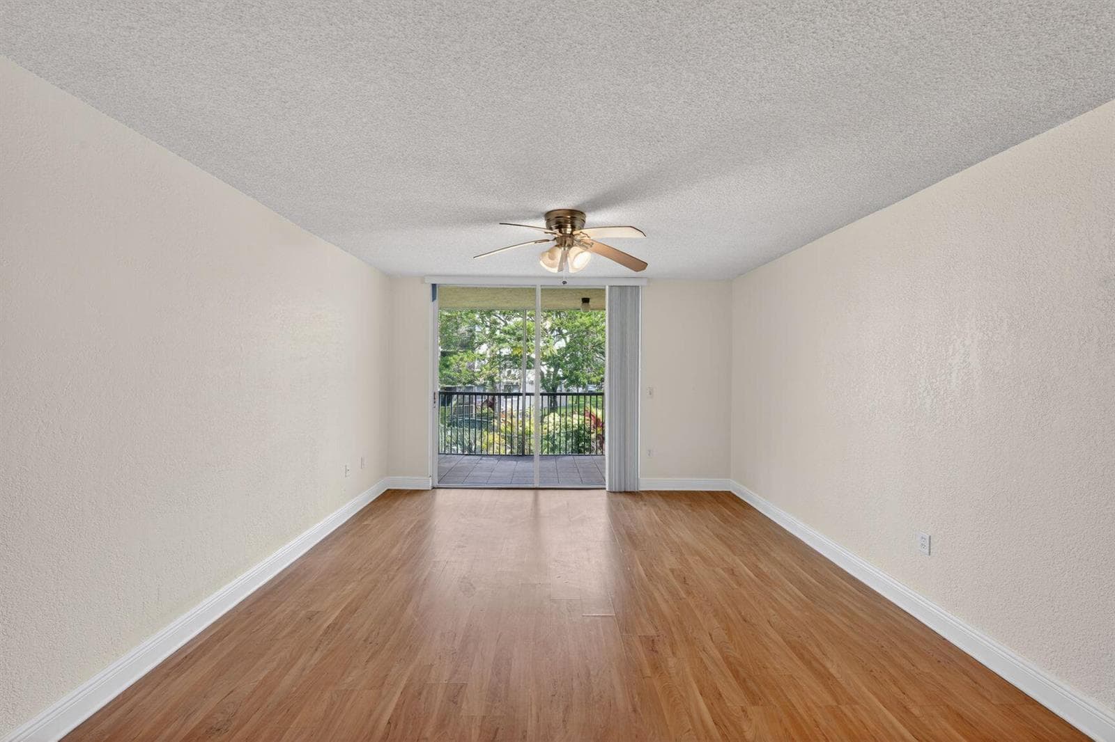 8353 Lake Drive # 204, Doral FL 33166 photo 3