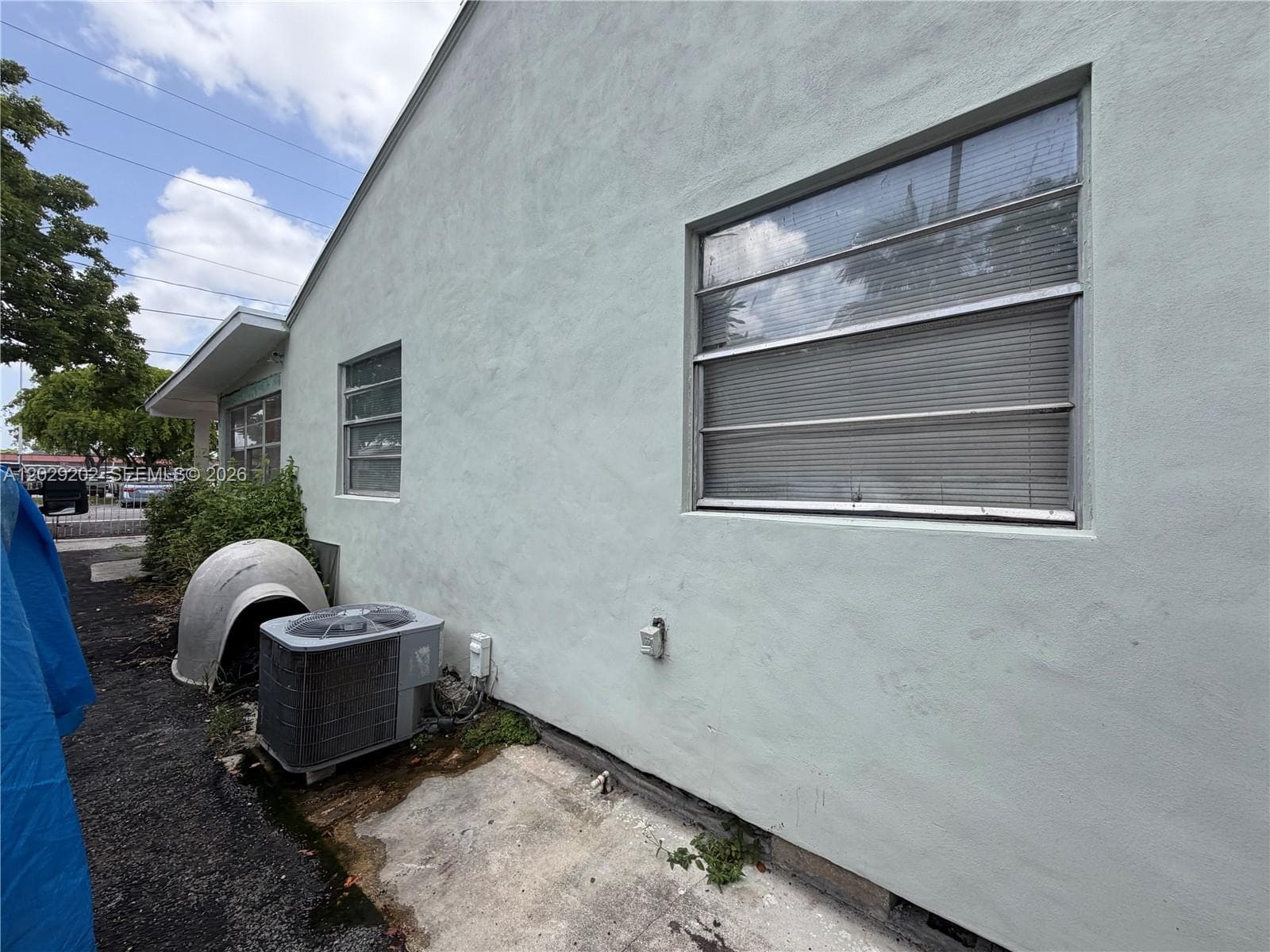 3245 NW 34th St, Miami FL 33142 photo 5