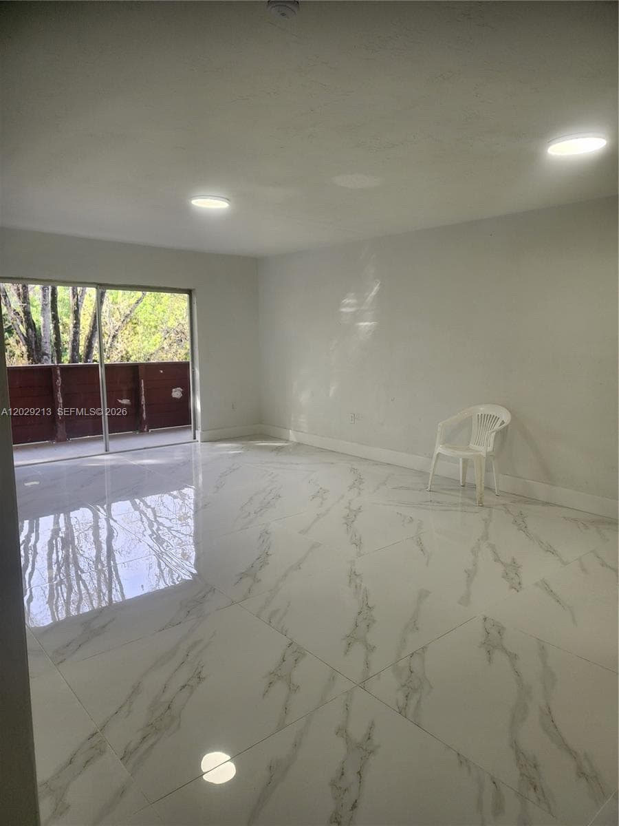 1205 Mariposa Ave # 304, Coral Gables FL 33146 photo 3