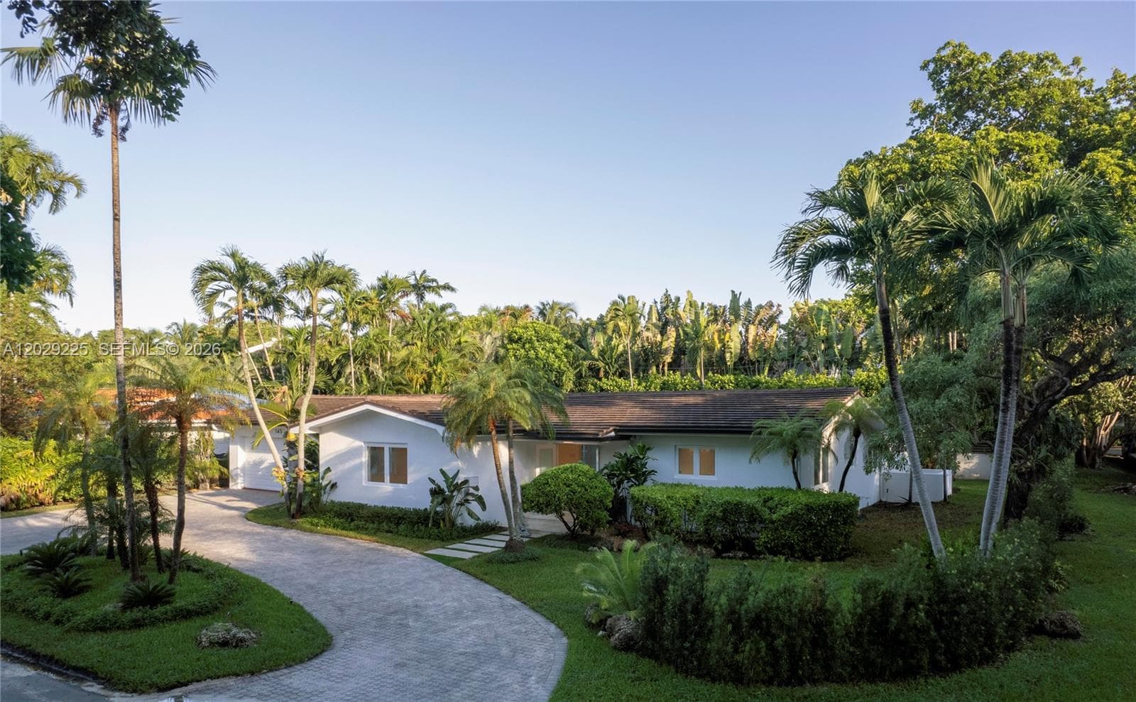 145 S Prospect Dr, Coral Gables FL 33133 photo 2