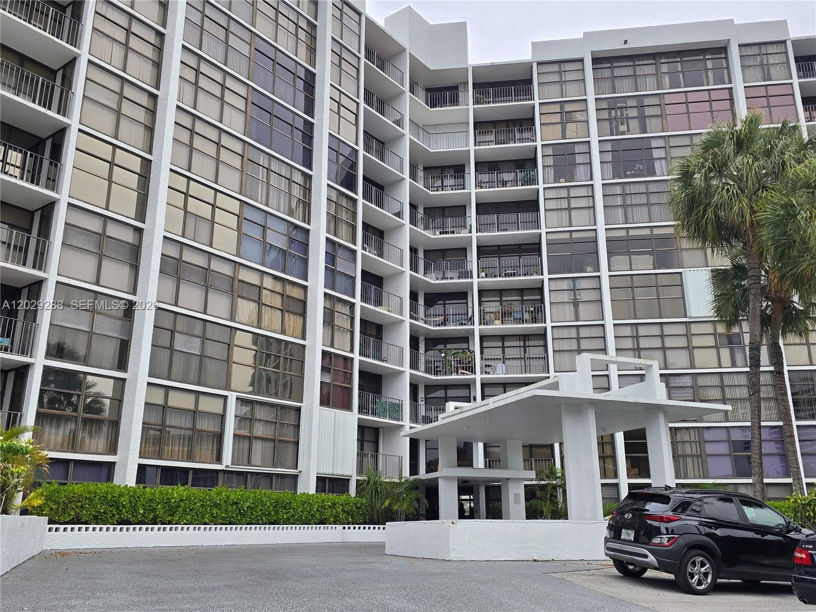 400 Leslie Dr # 416, Hallandale Beach FL 33009 photo 3