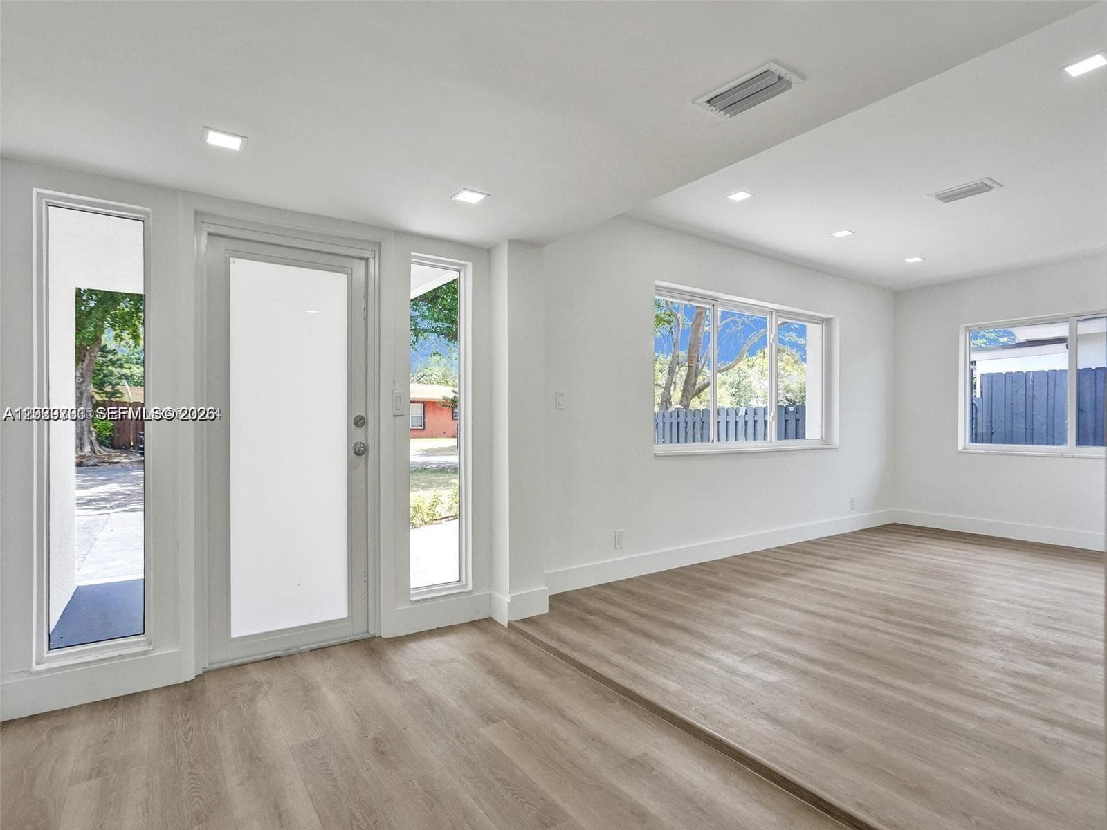 1609 NW 7th Ter, Fort Lauderdale FL 33311 photo 5