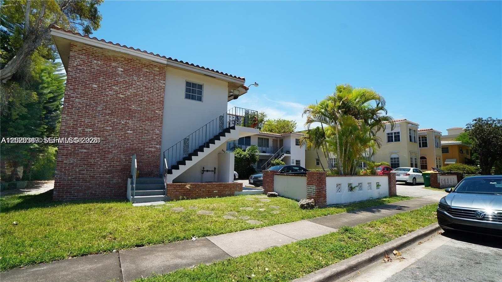 236 Madeira Ave # 6, Coral Gables FL 33134 photo 2