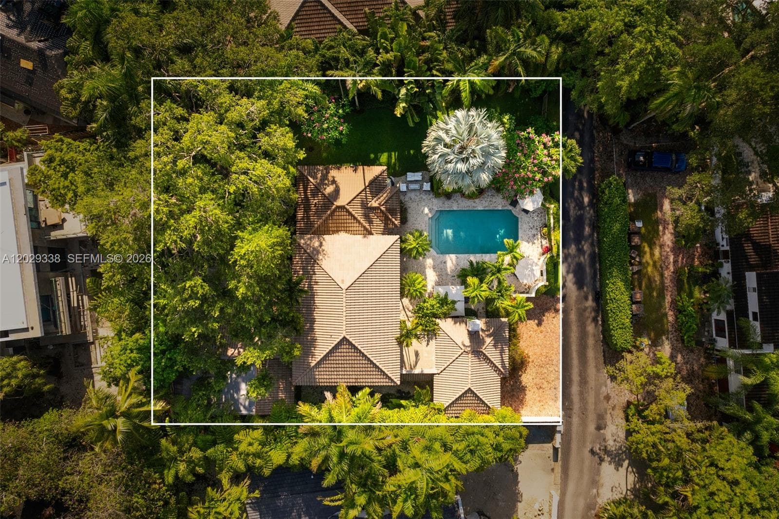 3845 Wood Ave, Miami FL 33133 photo 2