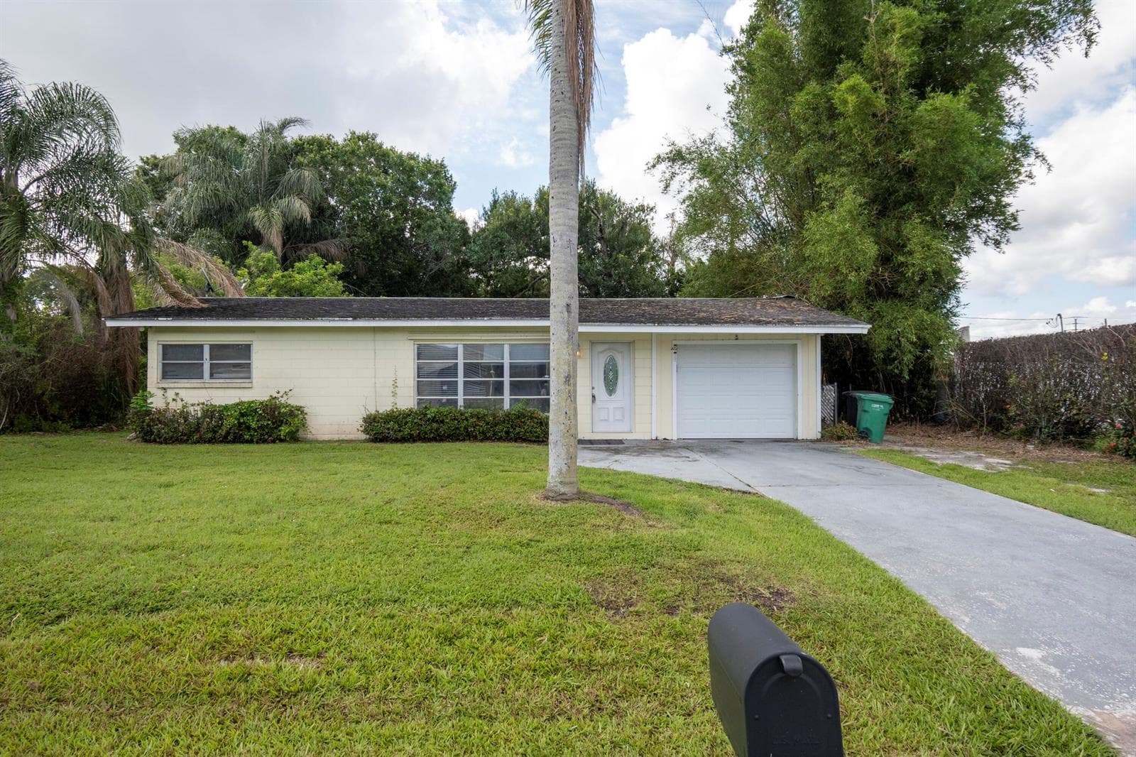 770 Lomas Street, Port St. Lucie FL 34952 photo 2
