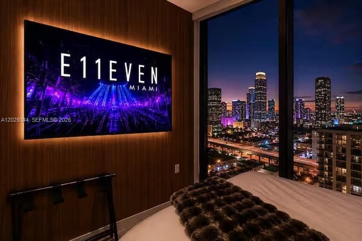 20 NE 11th St # 2606A, Miami FL 33132 photo 2