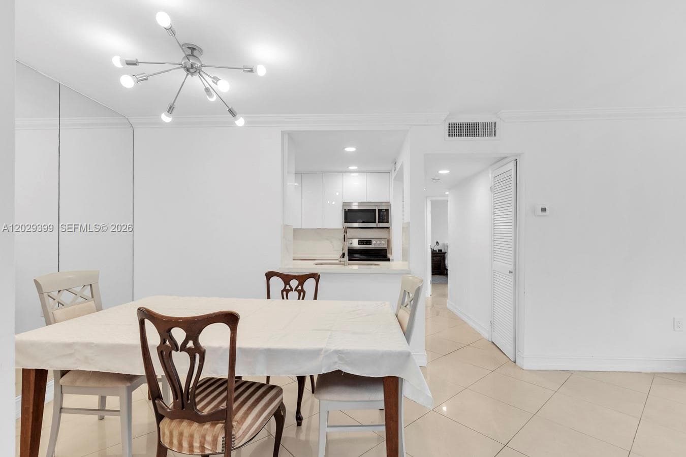 16518 NE 26th Ave # 202, North Miami Beach FL 33160 photo 2