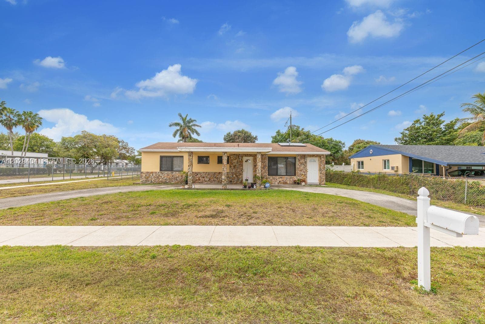 6200 SW 18th St, North Lauderdale FL 33068 photo 5
