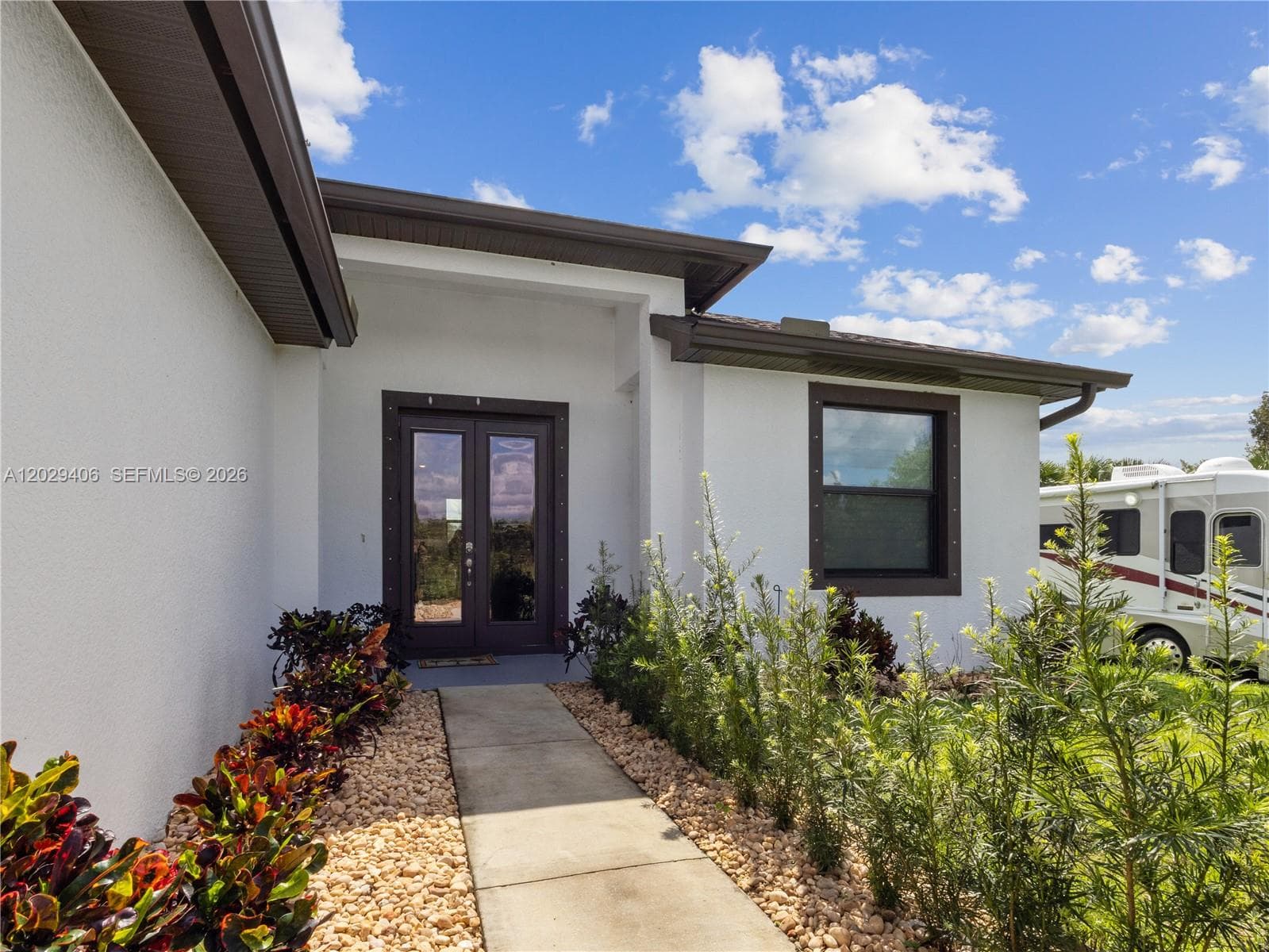 490 NW 37 AV., Naples FL 34120 photo 3