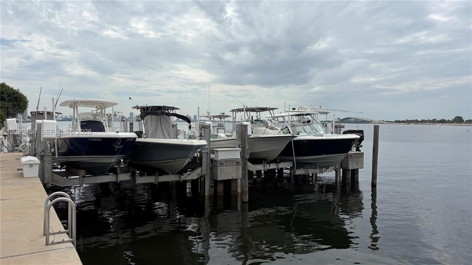 150 SE 25th Rd, Miami FL 33131 photo 2