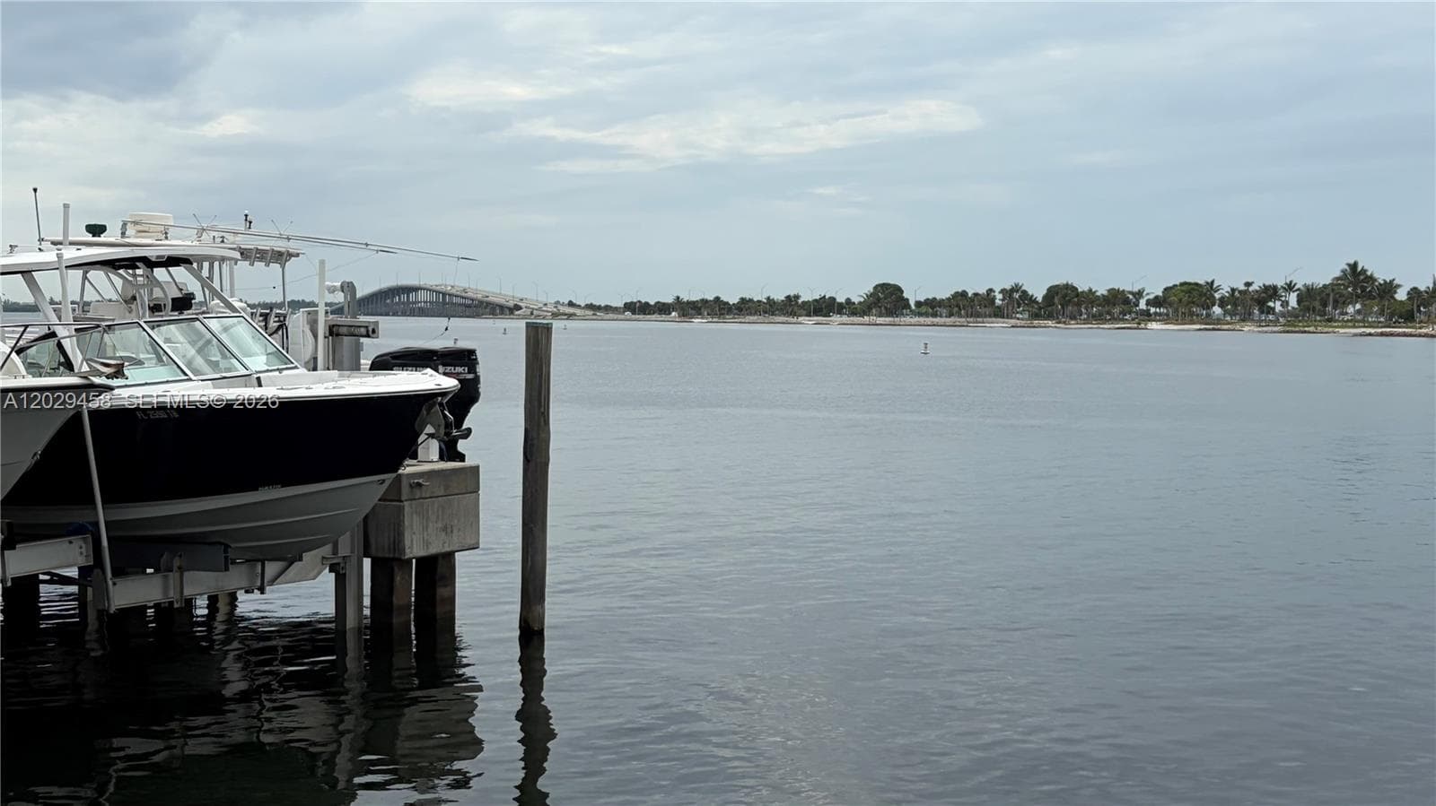150 SE 25th Rd, Miami FL 33131 photo 3