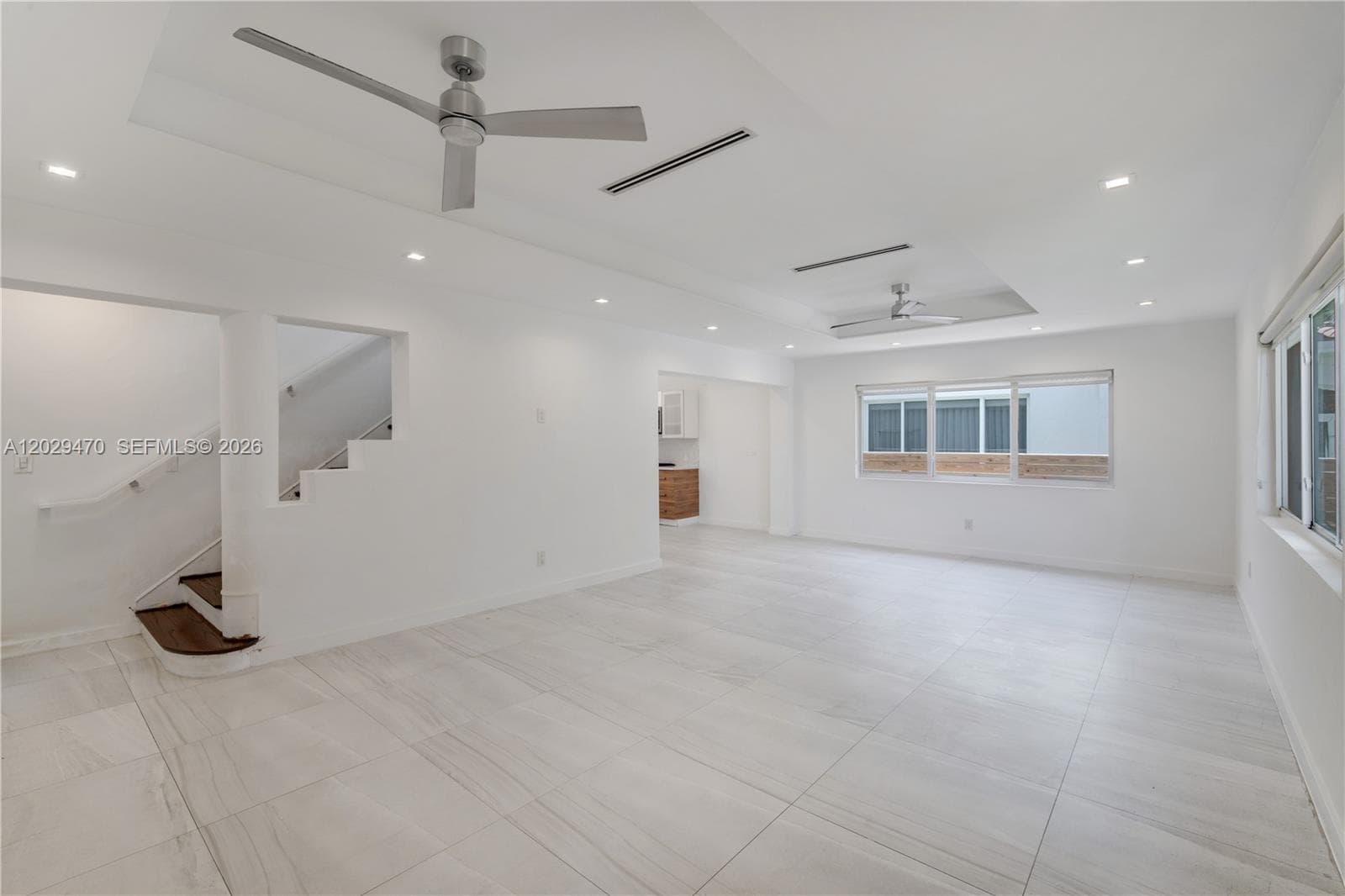 550 W 49th St, Miami Beach FL 33140 photo 2