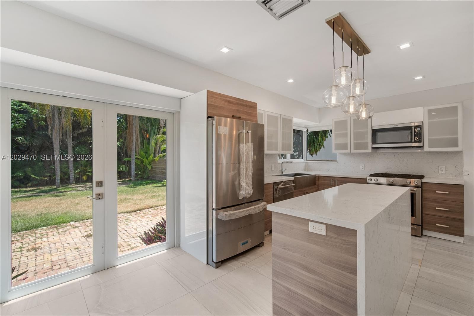 550 W 49th St, Miami Beach FL 33140 photo 5