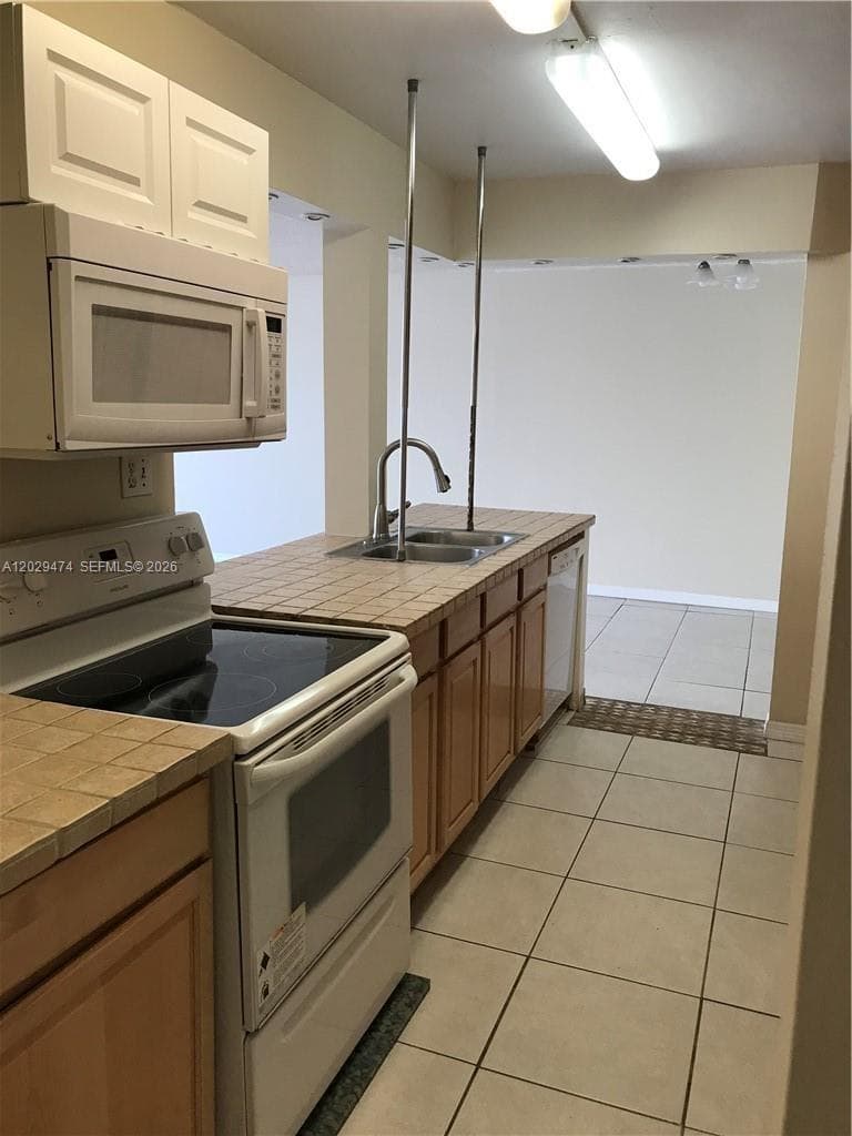 7081 Environ Blvd # 242, Lauderhill FL 33319 photo 3