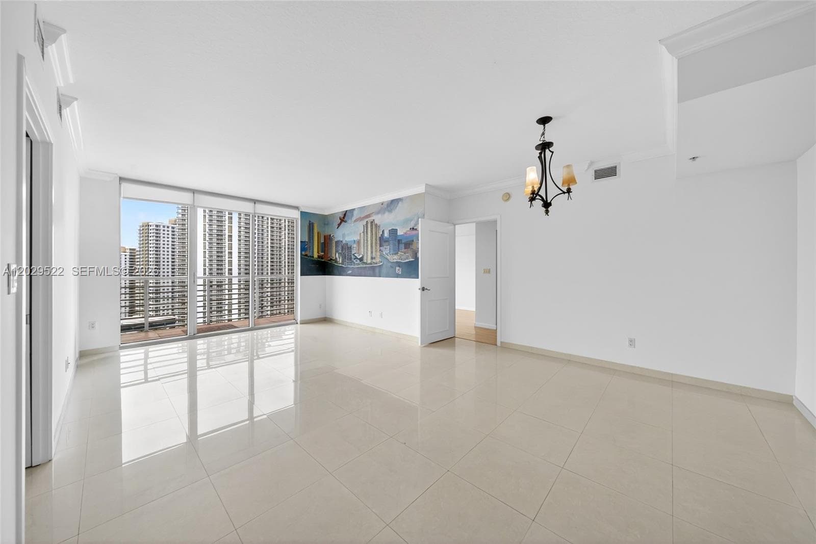 325 S Biscayne Blvd # 2219, Miami FL 33131 photo 4
