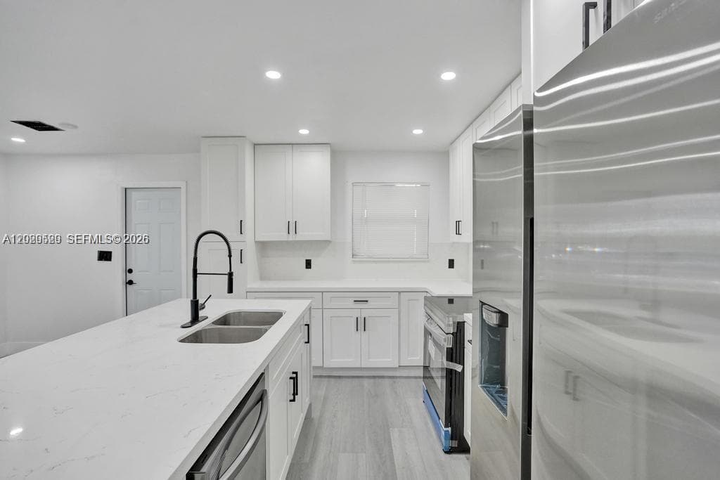 1628 NE 7th Ave, Fort Lauderdale FL 33305 photo 5