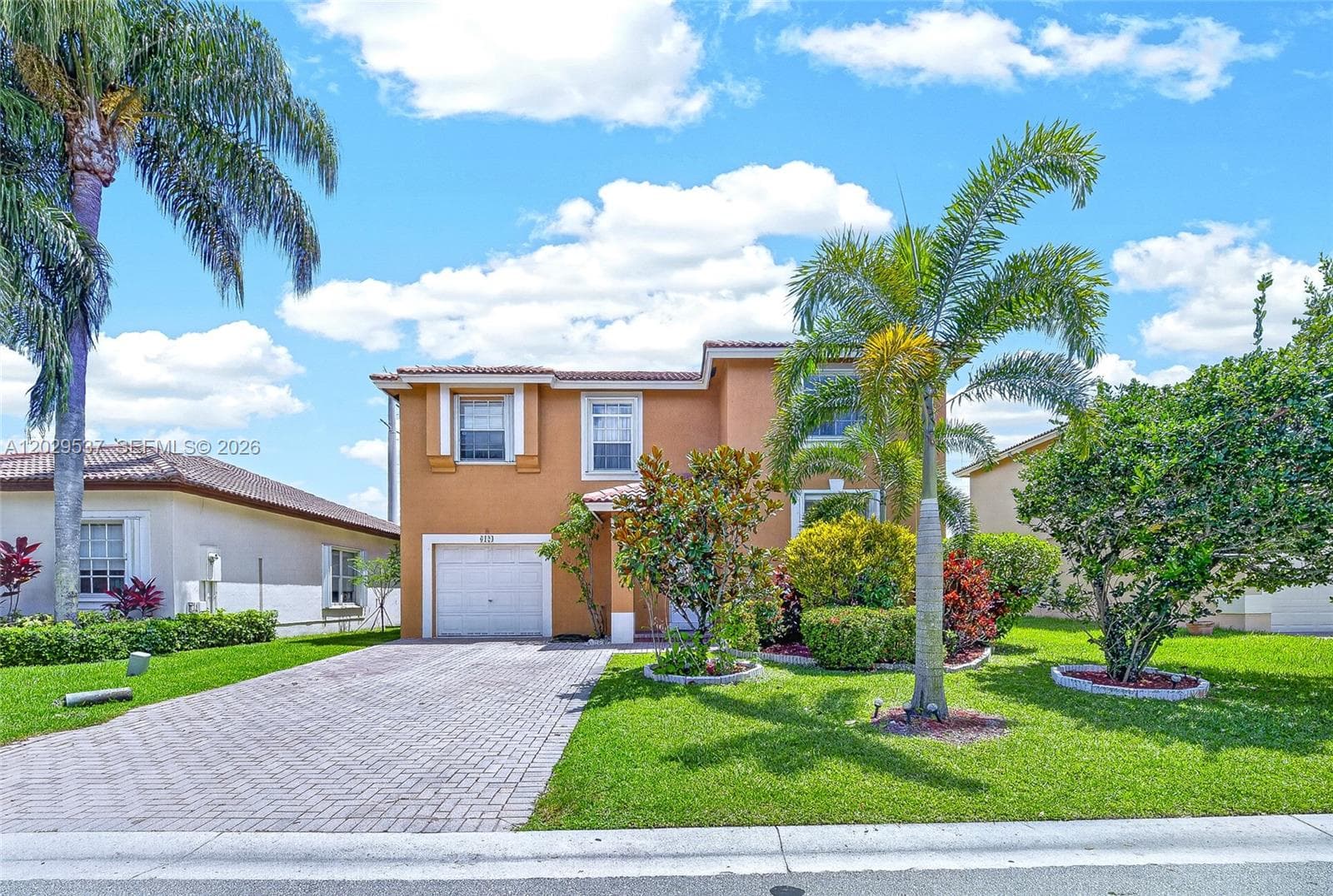6124 NW 40th St, Coral Springs FL 33067 photo 2