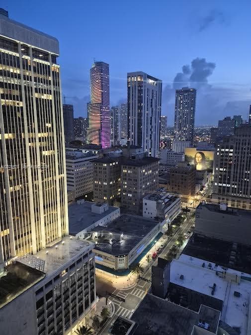 50 Biscayne Blvd # 2707, Miami FL 33132 photo 2